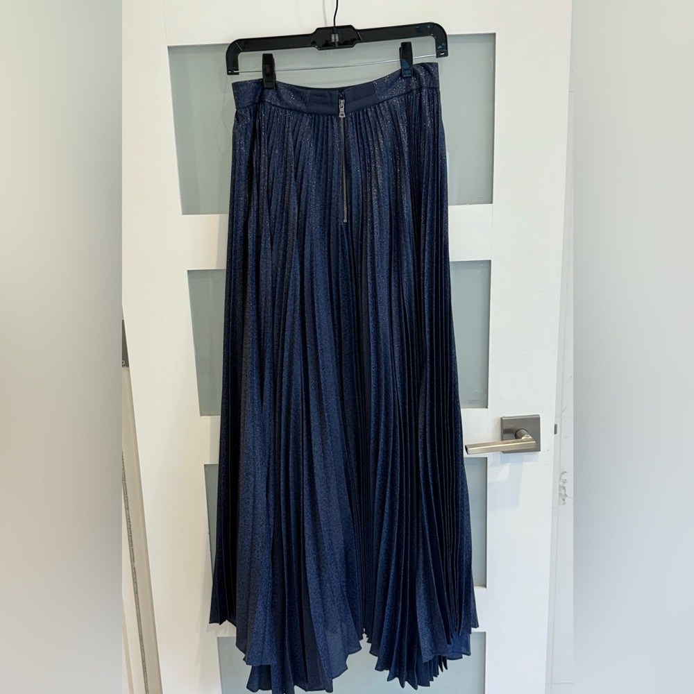 Alice + Olivia Sapphire Metallic Pleated Maxi Skirt NWT Size 6 $495 Retail - Picture 2 of 3
